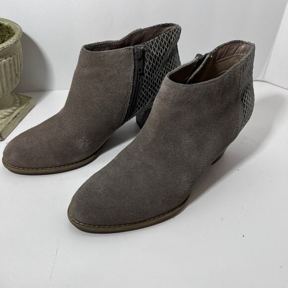 VIONIC Leather Booties Bromley Boots Zipper Ankle Taupe Gray Size 7 - Picture 7 of 15